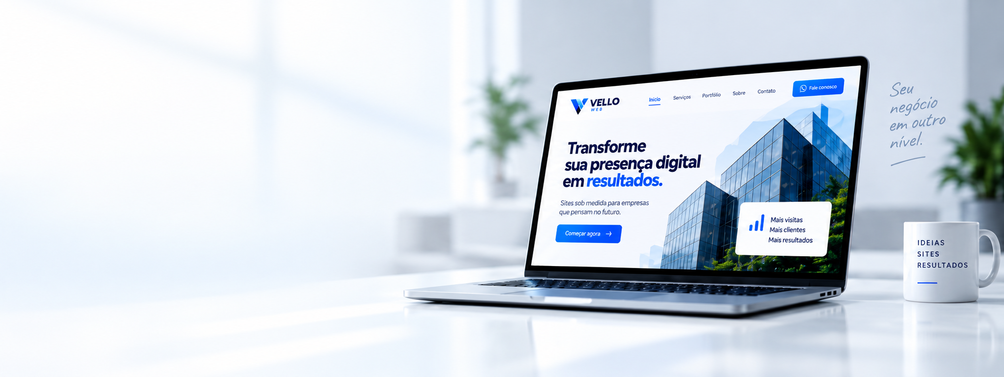 Notebook exibindo a apresentação digital da Vello Web